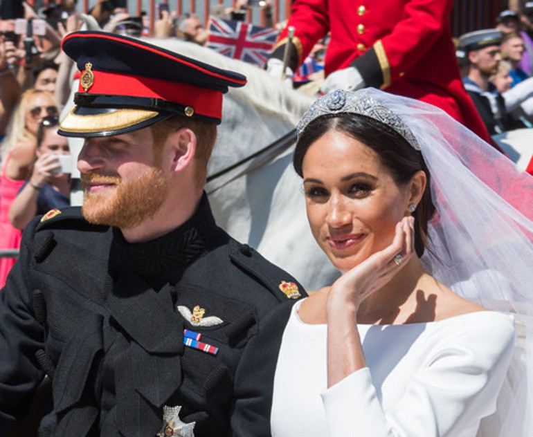 Kraliçe 2. Elizabethin kayıp taçları... Herkes gün yüzüne çıkmalarını bekliyor