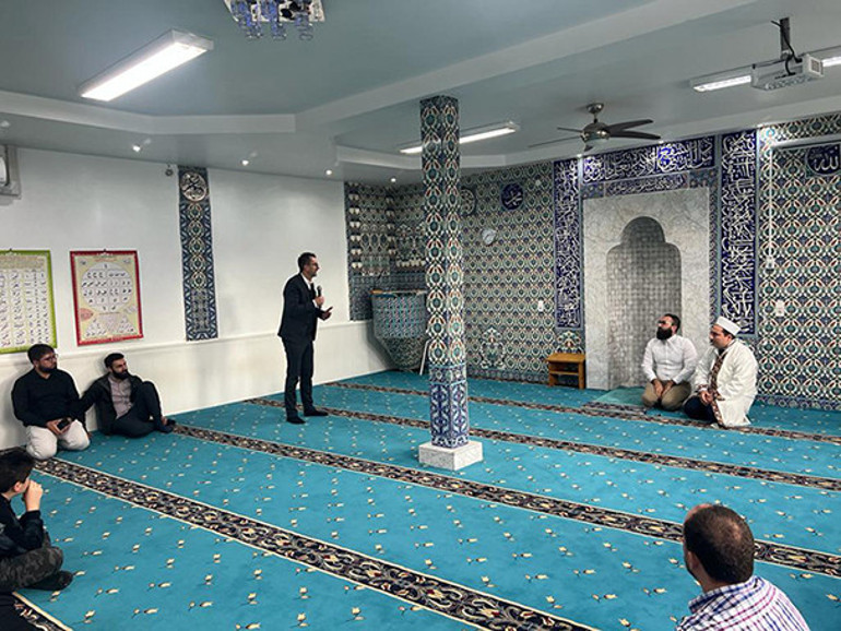 Saarland İçişleri Bakanı Hacı Bayram Camii’ni ziyaret etti