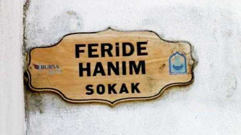 Romandan çıkıp yeniden kanat çırpan o çalıkuşu
