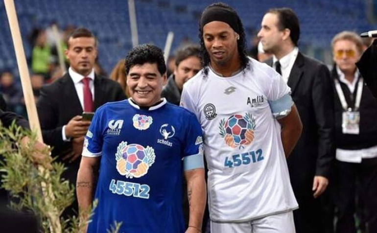 Efsaneler Maradona için sahaya çıkacak