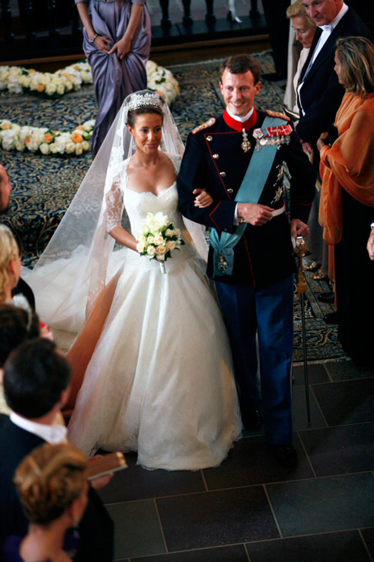 Eşinin benzerliği dedikodu malzemesi oluyordu: Bizim ilişkimiz karmaşık...