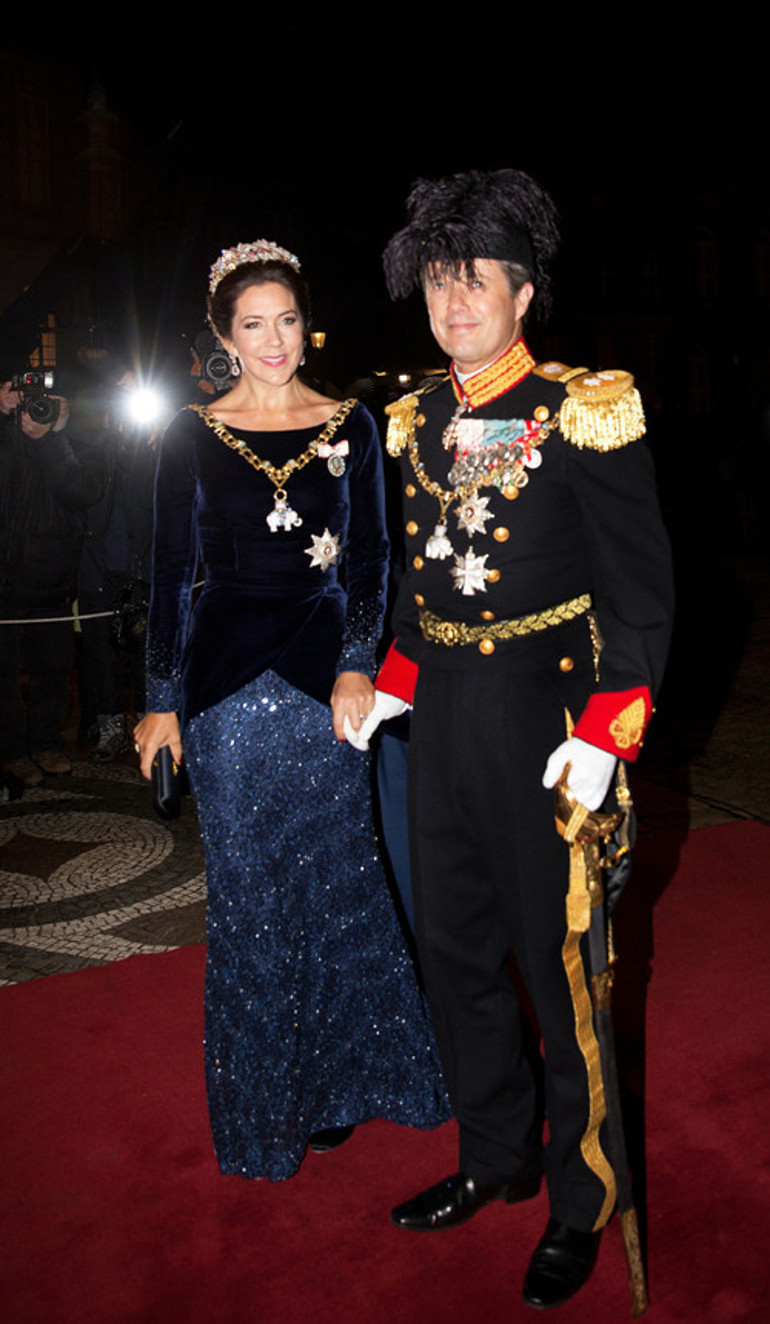 Eşinin benzerliği dedikodu malzemesi oluyordu: Bizim ilişkimiz karmaşık...