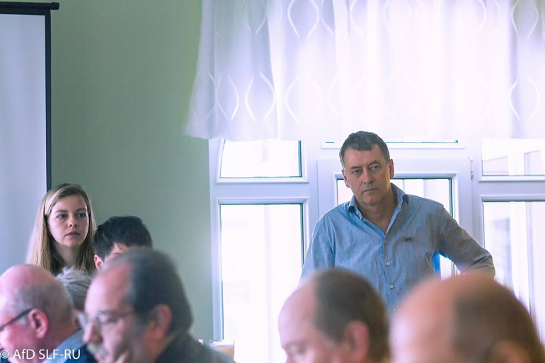 Akılalmaz anlar… Alman siyasetçi soykırım anıtında böyle dans etti
