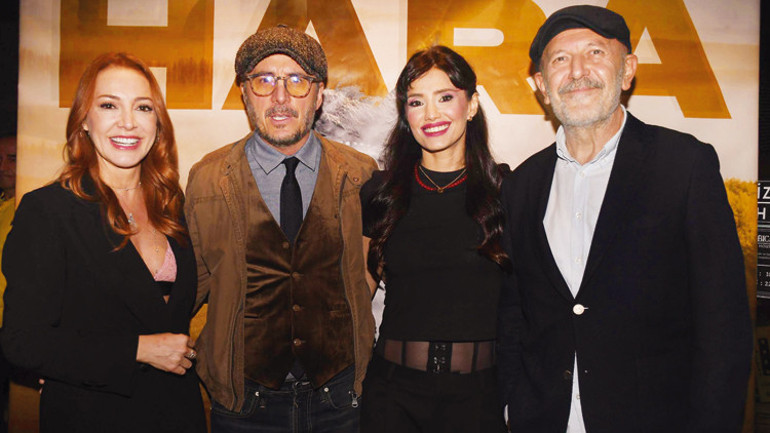 Serenay Sarıkayadan o soruya yanıt yok