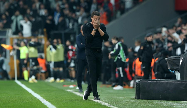 Son Dakika: Beşiktaşta Trabzonspor beraberliğinin faturası Valerien Ismaele kesildi Futbol seyreden herkes biliyor, o hâlâ göremedi...