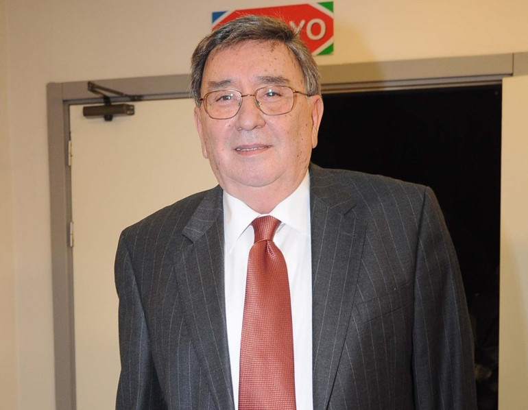 Sunucu Bülent Özveren hayatını kaybetti