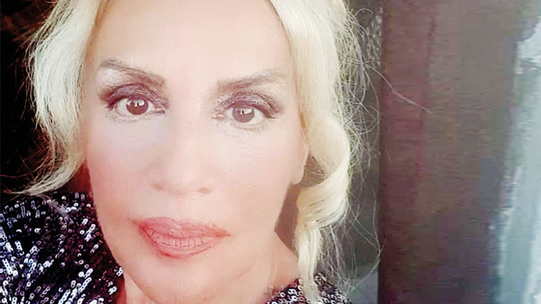 Eurovision’un sesi Bülend Özverene veda