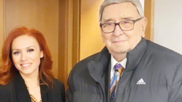 Eurovision’un sesi Bülend Özverene veda