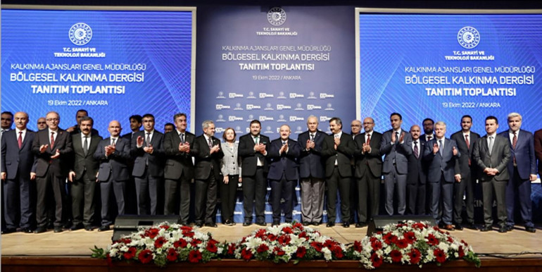 Bakan Varank: Dergimiz alanında referans kaynak olacak