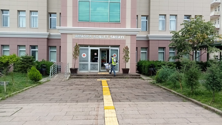 Amasra’daki maden kazası soruşturması: Adliyeye örnekleme için madencilerin ekipmanları getirildi