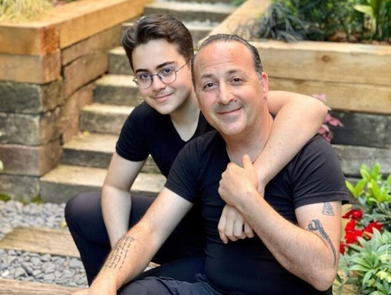Oğluyla fotoğrafı sosyal medyayı salladı... Kıvanç baba