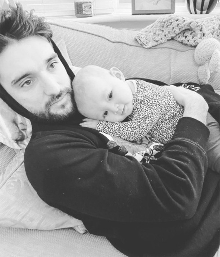 Genç yaşta ölen şarkıcının oğluna boynu bükük doğum günü: Babalarından mahrum büyüyecekler, üzülüyorum