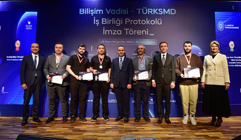 Bilişim Vadisi ile TÜRKSMD arasında iş birliği