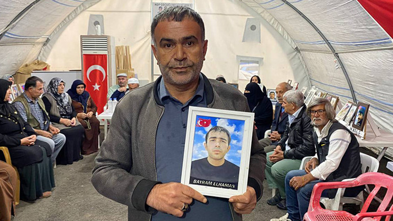 Evlat nöbetindeyken kansere yakalanıp yaşamını yitiren baba için mevlit okutuldu