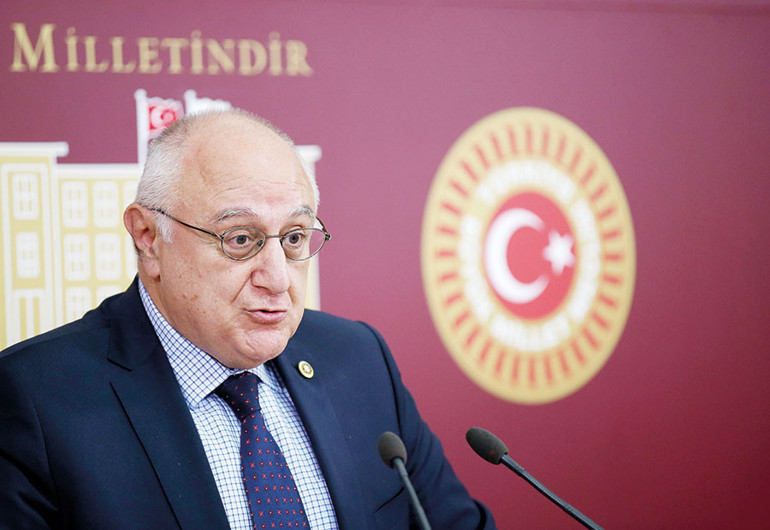 Türk Tabipleri Birliği Başkanı attığı iftiradan utandı