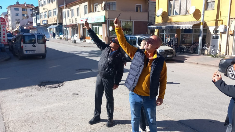 Parçalı Güneş tutulması Türkiyeden böyle gözlemlendi... İşte tutulmadan kareler