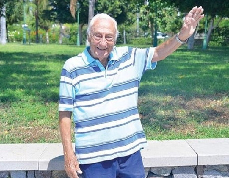 Bende hakkı ve emeği sonsuz büyük ustam Ünlü isimlerden Halit Kıvança veda...