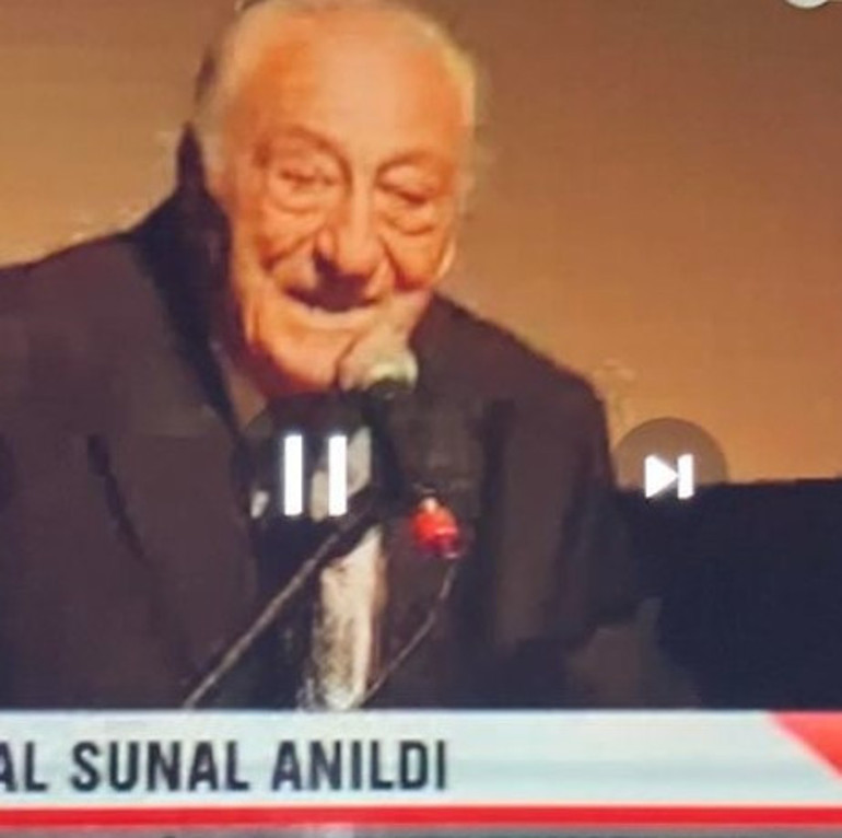 Bende hakkı ve emeği sonsuz büyük ustam Ünlü isimlerden Halit Kıvança veda...