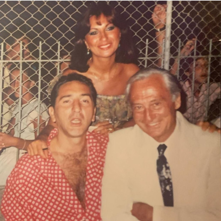 Bende hakkı ve emeği sonsuz büyük ustam Ünlü isimlerden Halit Kıvança veda...