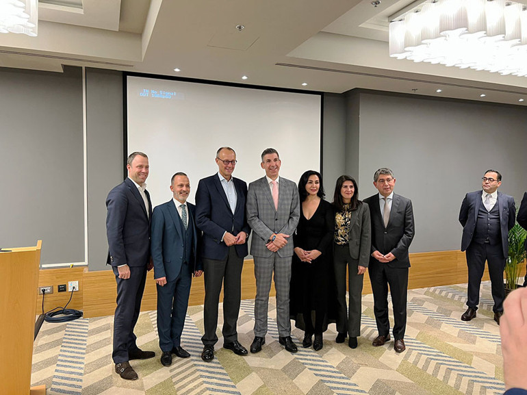 Merz, Türk iş insanlarıyla buluştu