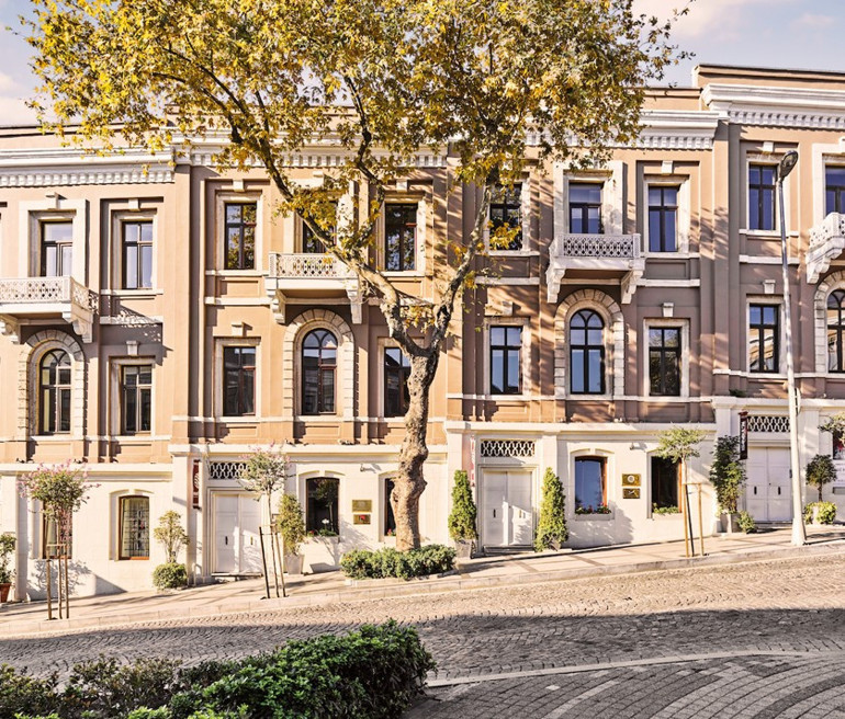 Her disiplinden eser