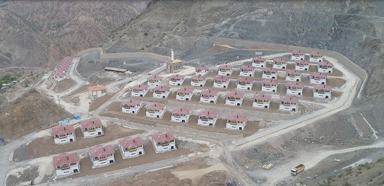 Yusufelinde yeni ‘villa köy’lere göç sürüyor