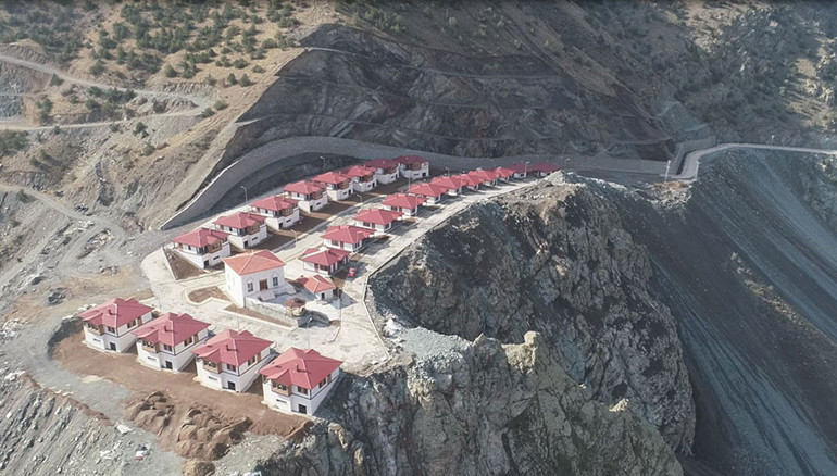 Yusufelinde yeni ‘villa köy’lere göç sürüyor