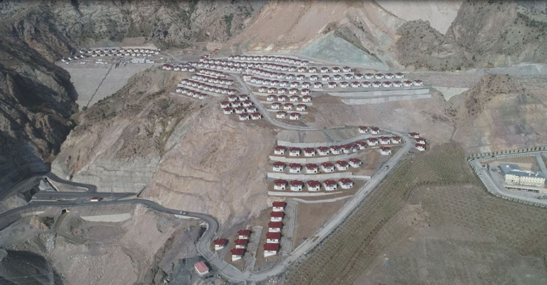 Yusufelinde yeni ‘villa köy’lere göç sürüyor