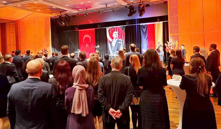 Yaşasın Türkiye Cumhuriyeti