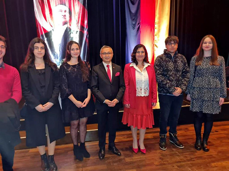Yaşasın Türkiye Cumhuriyeti