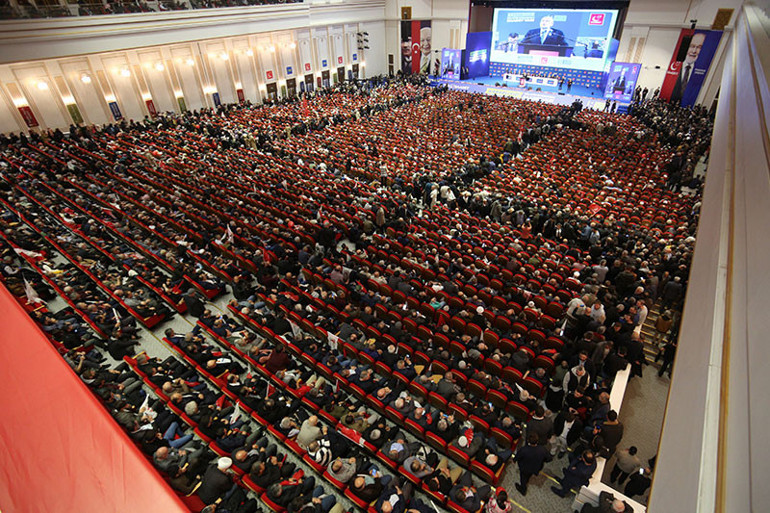Karamollaoğlu: Temel hak ve özgürlükler, hangi mantıkla referandum konusu yapılıyor