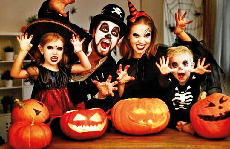 Sokakları cadılar bastı... Türk geleneği mi yoksa özenti mi