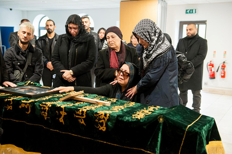 Radyocu Koray Alpergin için cenaze töreni