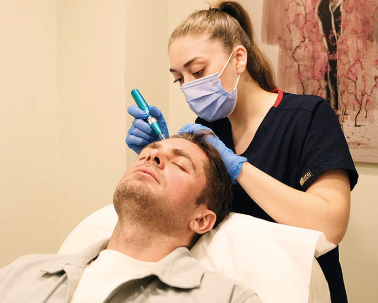 Reha Muhtar müdavimi olduğu mekânda kavga etti