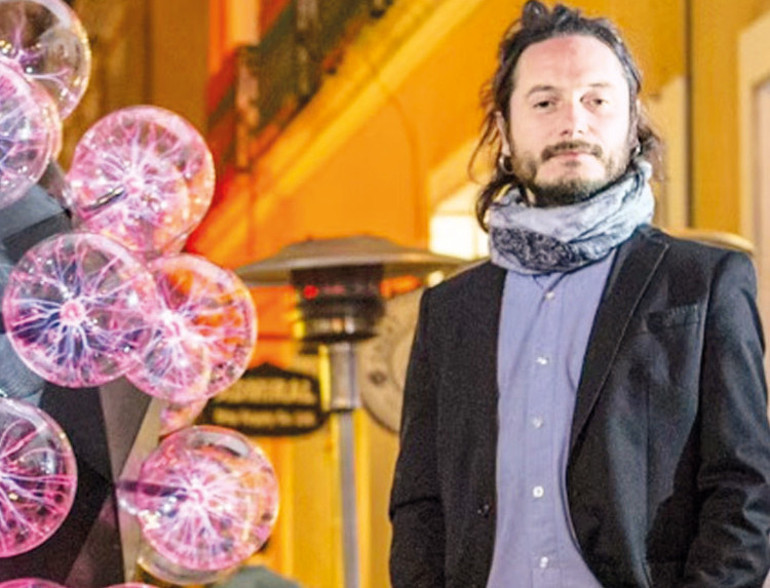 Reha Muhtar müdavimi olduğu mekânda kavga etti