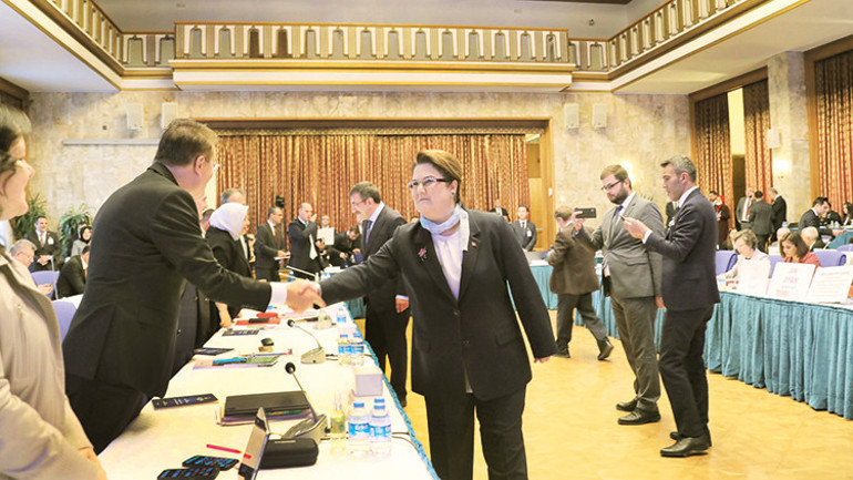 8 bin 793 çocuk koruyucu ailede