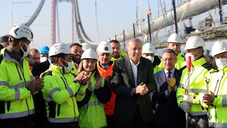 AK Partinin iktidardaki 20nci yılı... 20 yılda birçok sınav verdi, yatırımlar hız kesmedi