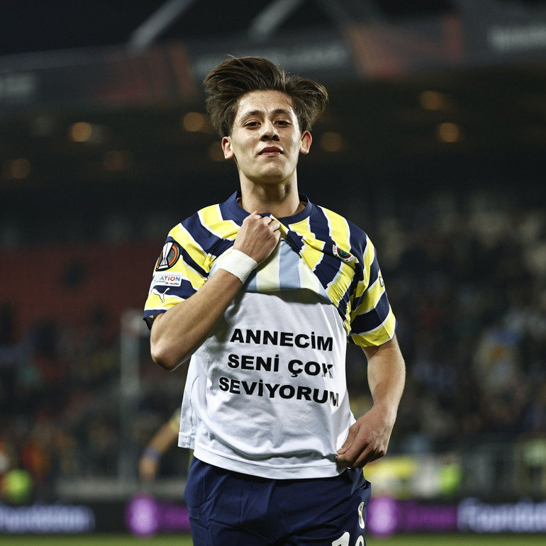 Dinamo Kiev-Fenerbahçe maçına Arda Güler damgası Avrupa kupalarında tarihe geçti, anlamlı sevinç...