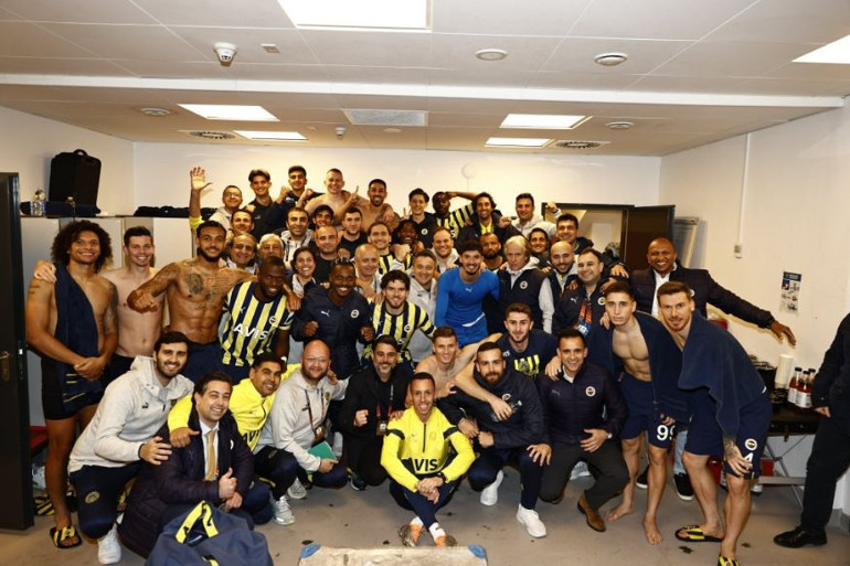 Son Dakika: Fenerbahçenin muhtemel rakipleri belli oldu Liderlik avantajına rağmen Şampiyonlar Ligi gibi...