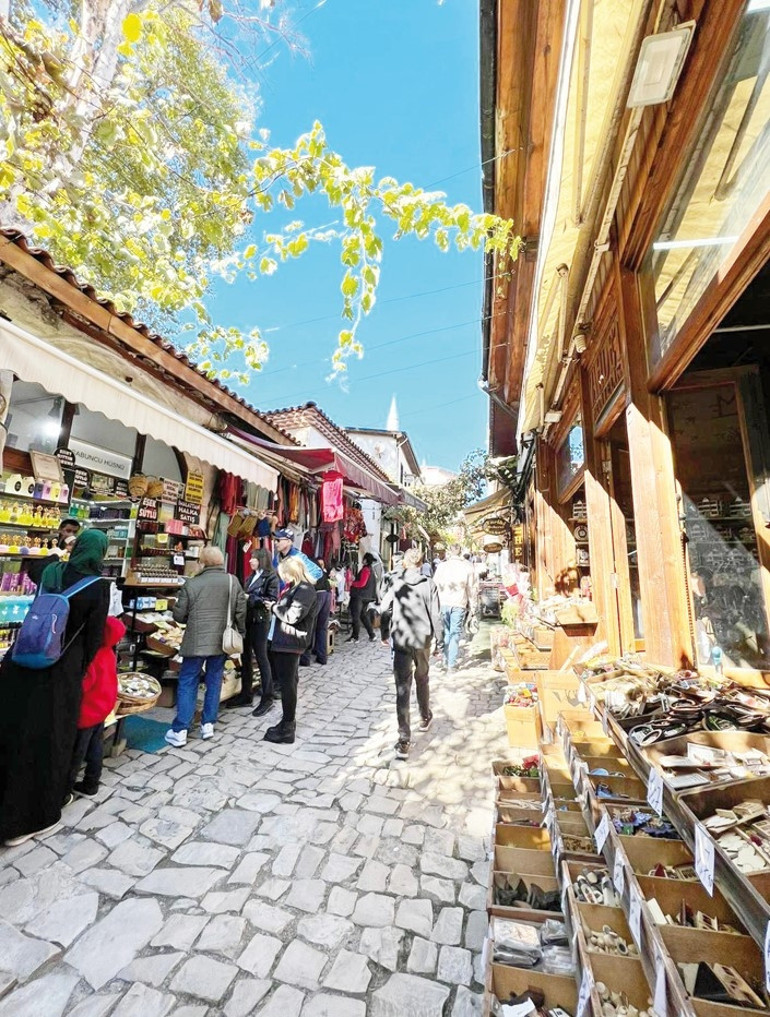 ‘Kırmızı altın’  hasadına  davetliyiz