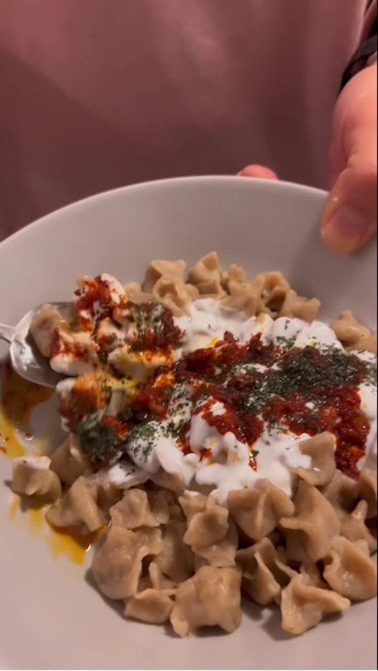 Semt pazarında ünlü var