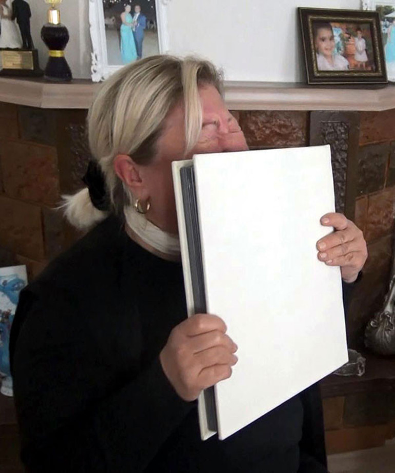 Otelci çift Esra ve Nuri Yıldız cinayeti Kızının katledildiği eve 389 gün sonra girdi, gözyaşlarına boğuldu