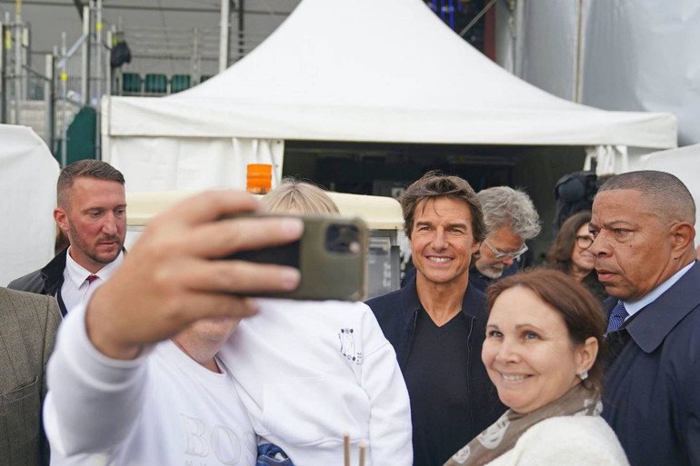 Şaşırtan sır Kraliçe Elizabeth’in ölümünden sonra ortaya çıktı… Tom Cruise’la gizlice buluşmuşlar