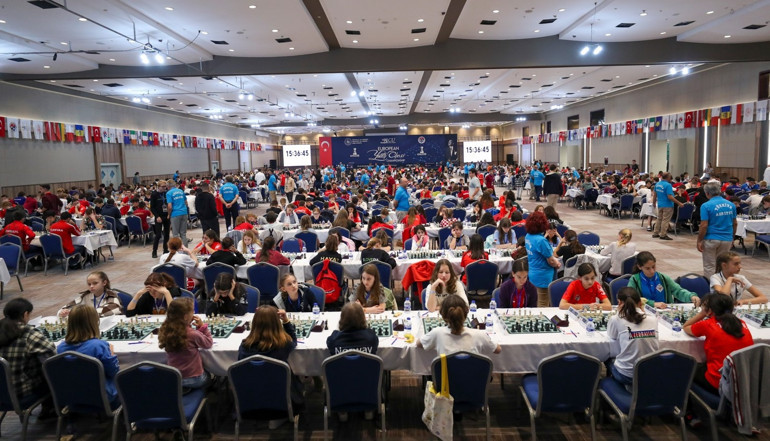 Antalyada spor şöleni Bakan Kasapoğlu: Spor devrimi diye boşuna söylemiyoruz