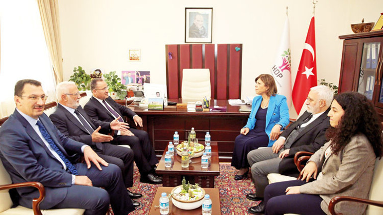 AK Parti’nin siyaset gündemine oturan ziyareti