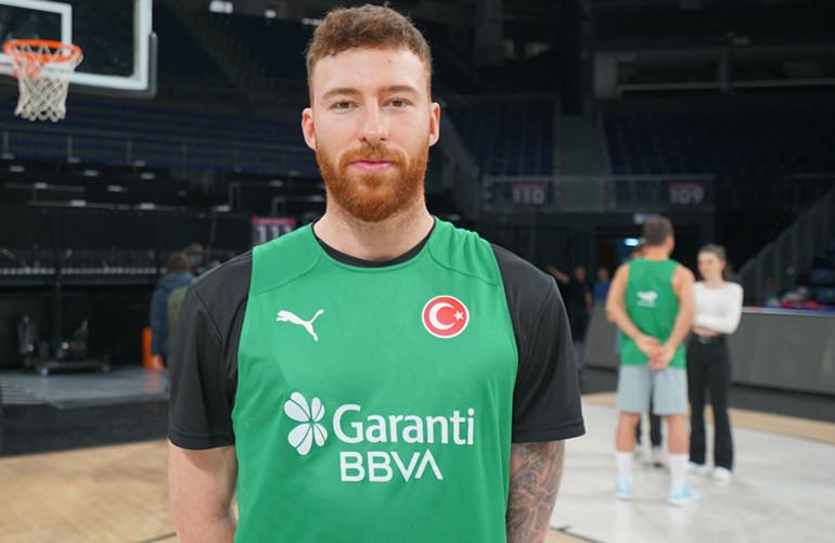 A Milli Basketbol Takımının zafere inancı tam: Zoru başaracak gücümüz var | Buğrahan Tuncerden serzeniş: Sözlerim yanlış yere çekildi, herkesin gözyaşları vardı...