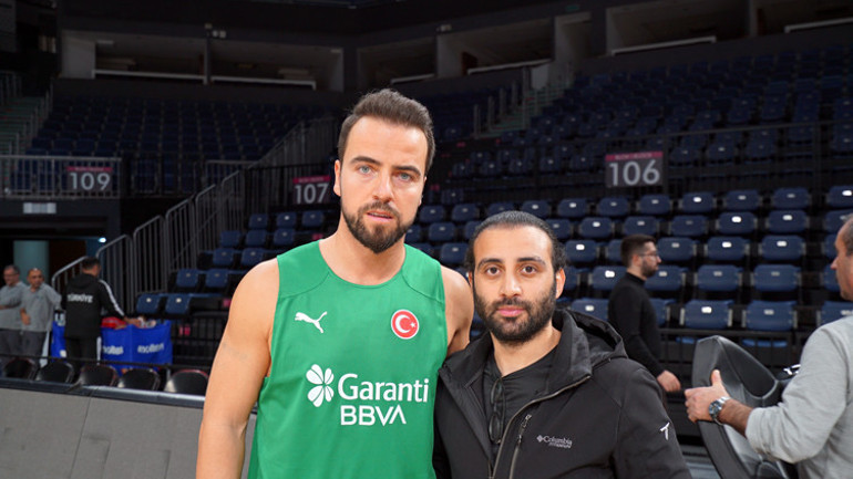 A Milli Basketbol Takımının zafere inancı tam: Zoru başaracak gücümüz var | Buğrahan Tuncerden serzeniş: Sözlerim yanlış yere çekildi, herkesin gözyaşları vardı...