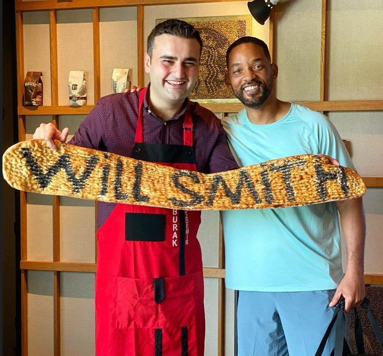 CZN Burak: Aylık gelirim 30 bin TL değil