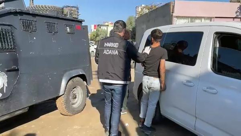 Adanada Cono aşiretinin mahallesinde 8 gözaltı