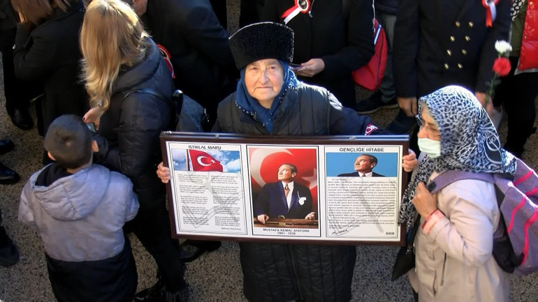 84 yıldır bitmeyen özlem... Saat 9u 5 geçe hayat 1 dakika durdu